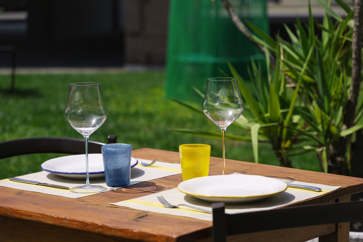 Memento Table Moon, piatto piano Giallo corn in ceramica