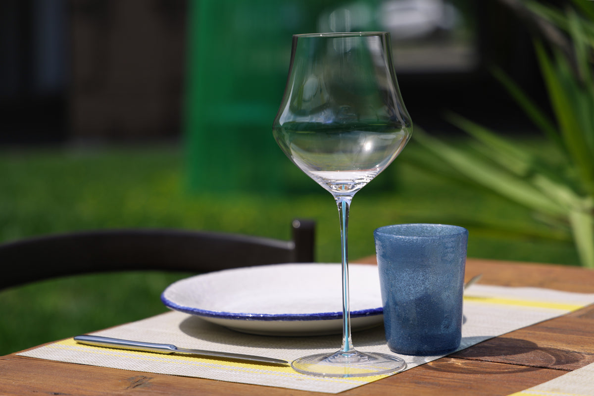 Memento Table Moon, piatto piano Blu in ceramica