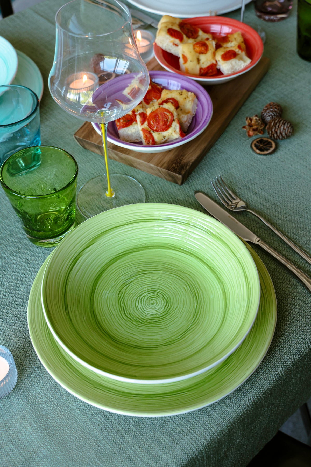 Memento Table Vertigo, piatto piano Verde lime in ceramica