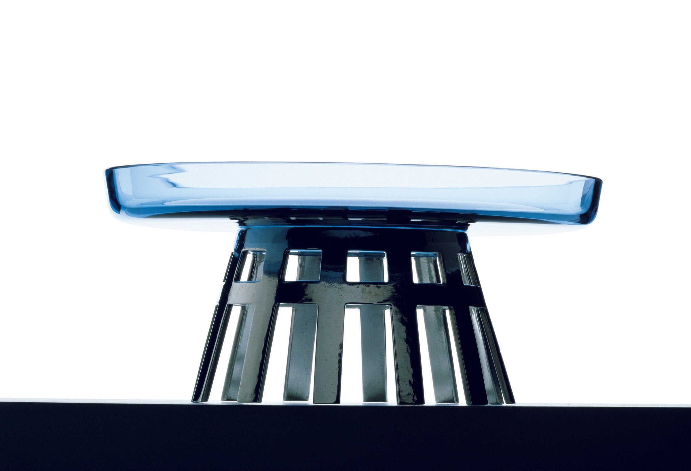 NUMA - TAVOLA ROTONDA VIOLA